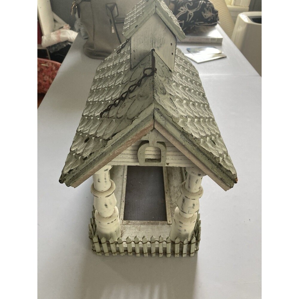 Rustic Birdhouse Tower Farmhouse Fenced Sage Cream Good Condition Wood - Picture 4 of 14